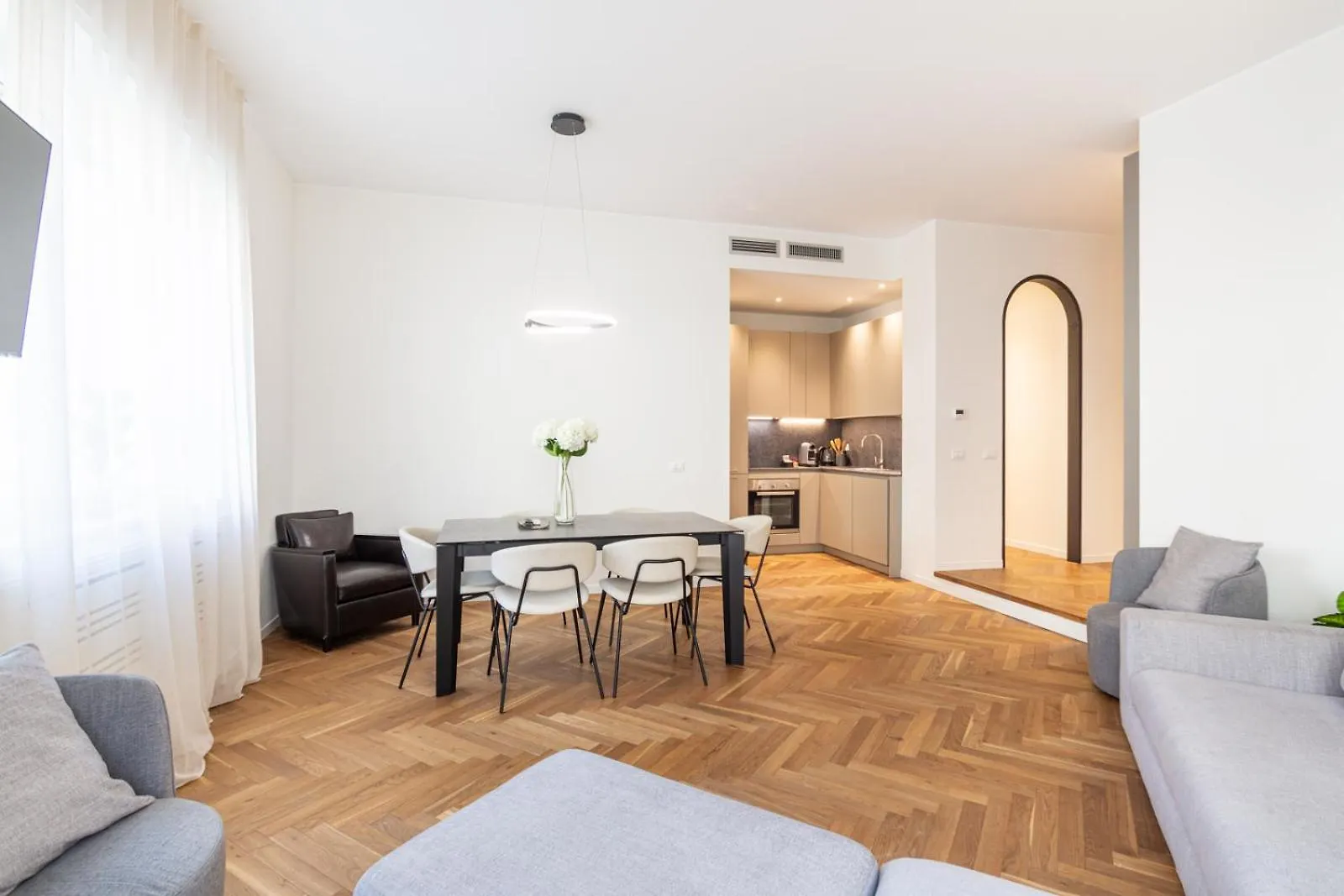 Cool And Big Central Apartment Duomo - White Milano Italien