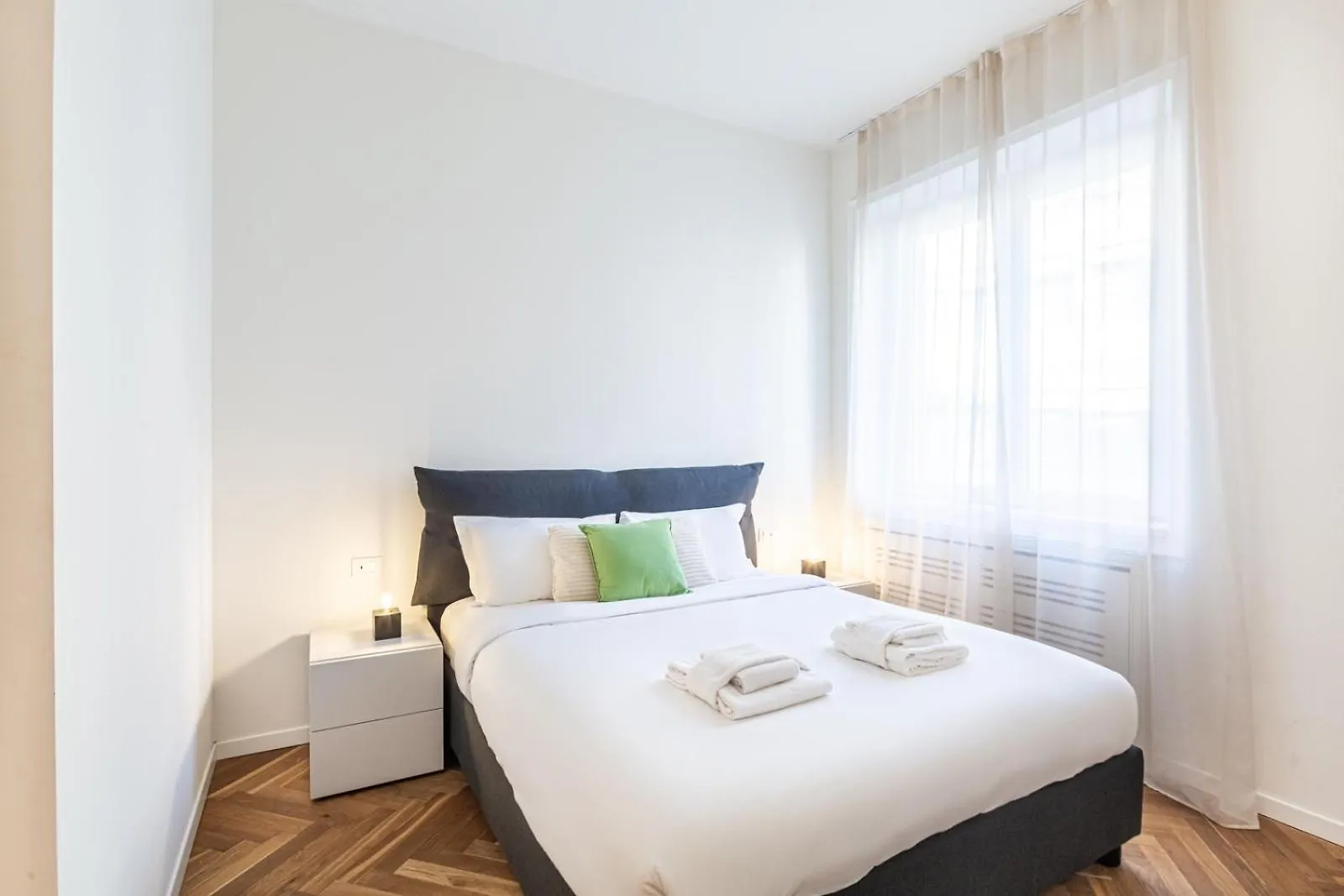 Cool And Big Central Apartment Duomo - White 밀라노
